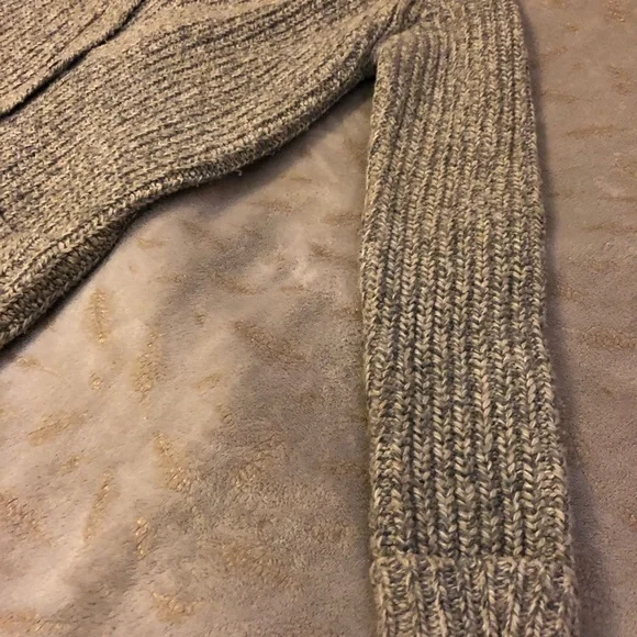 Roots cardigan - Picture 10 of 12